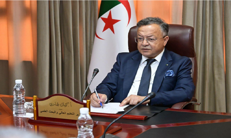 اجتماعًا مشتركًا لإدماج طلبة المدارس والمعاهد تحت الوصاية بوزارة الثقافة والفنون